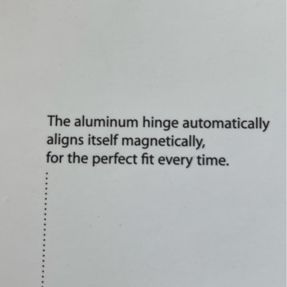 Apple IPad Smart Cover Black Leather - Picture 3 of 9